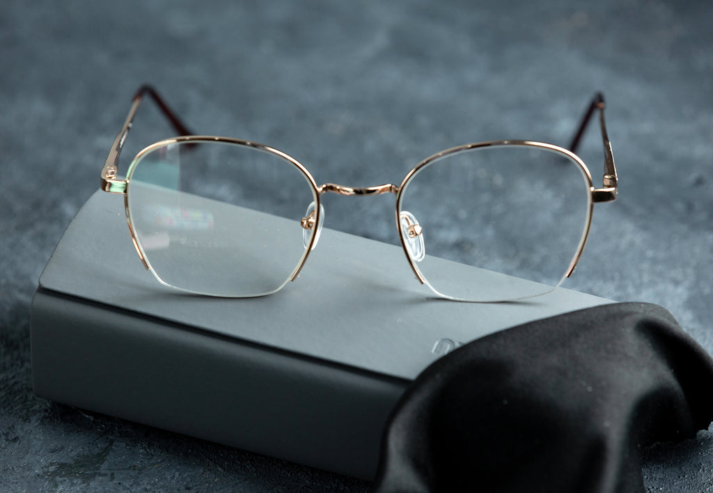 Acetate vs. Metal Frames – The Ultimate Guide to Choosing Your Perfect Eyewear